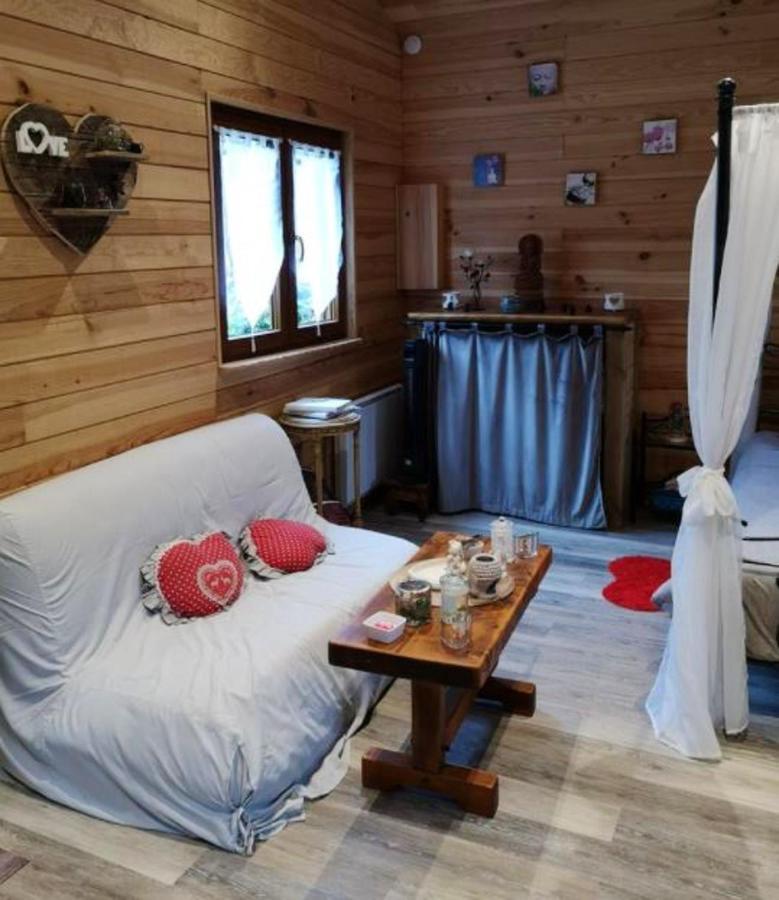 Chalet Chaleureux A Louatre Avec Piscine Partagee エクステリア 写真