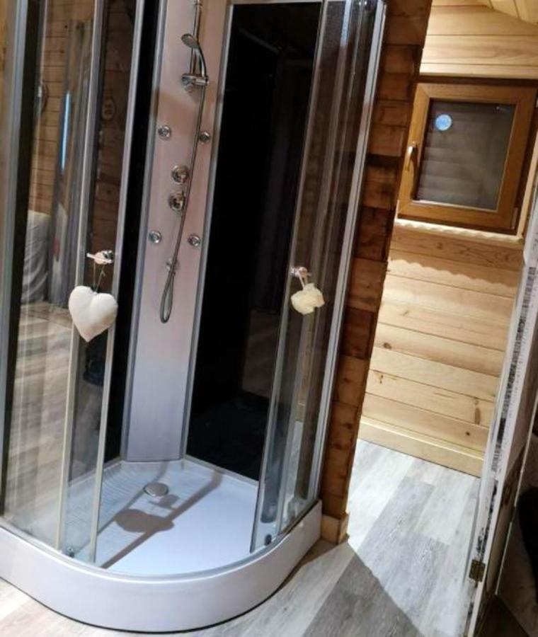 Chalet Chaleureux A Louatre Avec Piscine Partagee エクステリア 写真